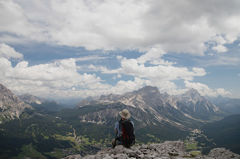 Clivet, nous recherchons l’efficacité pour offrir la simplicité. Paysage de montagne.